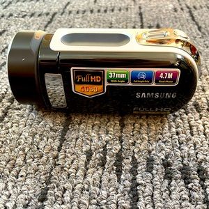 Samsung HD Camcorder